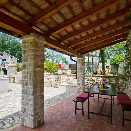 Stancija Bursic Tatil Evi Pula