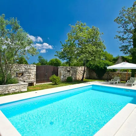 Holiday home Stancija Bursic Pula