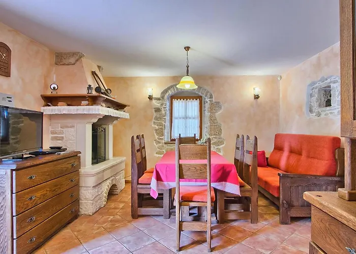 Stancija Bursic Tatil Evi