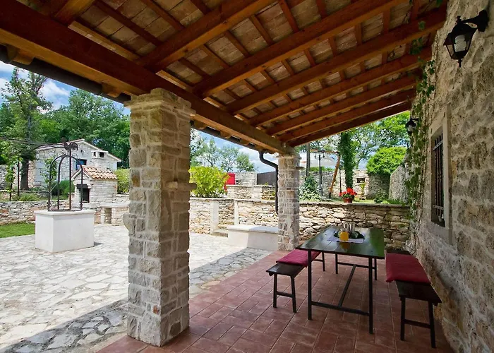 Stancija Bursic Tatil Evi Pula