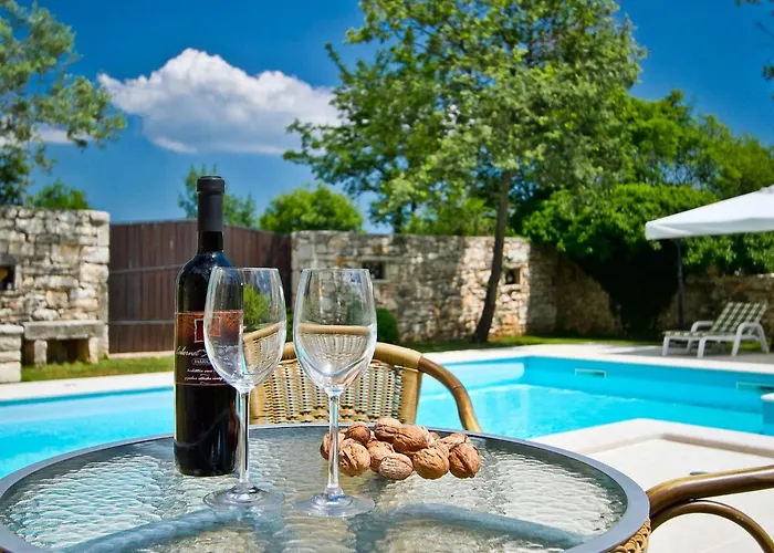 Сasa de vacaciones Stancija Bursic