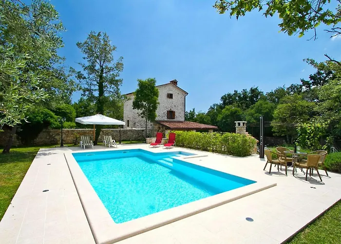 Stancija Bursic Tatil Evi *