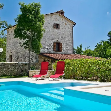 Holiday home Stancija Bursic Pula
