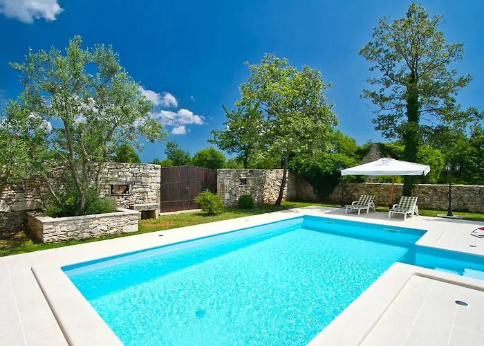 Nyaraló Stancija Bursic Póla